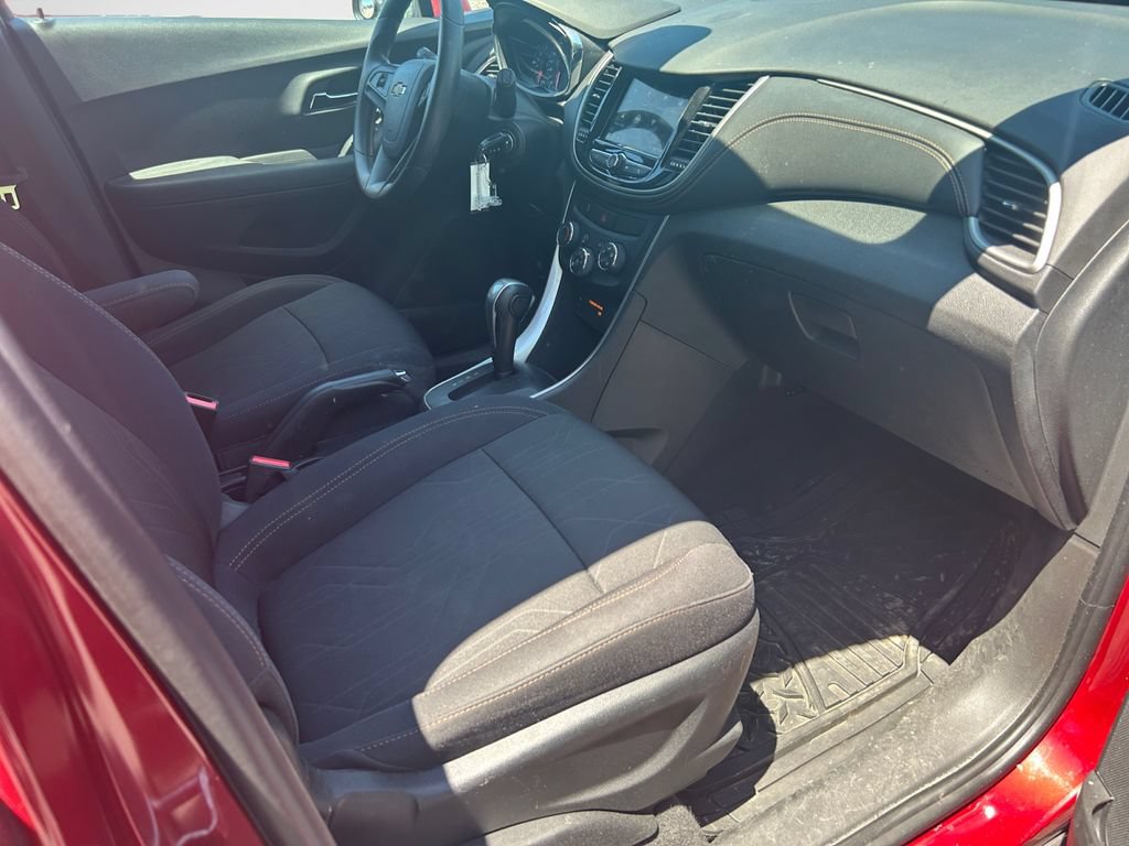 Used 2019 Chevrolet Trax LT AWD/4WD image 30