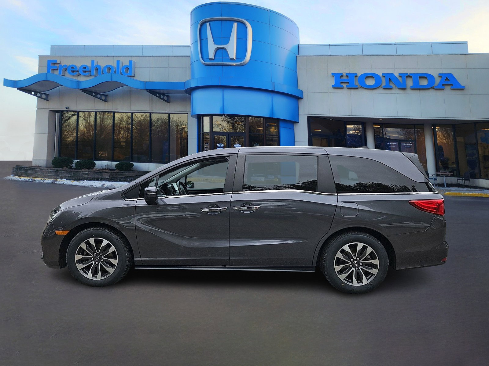 Used 2023 Honda Odyssey EX-L image 4