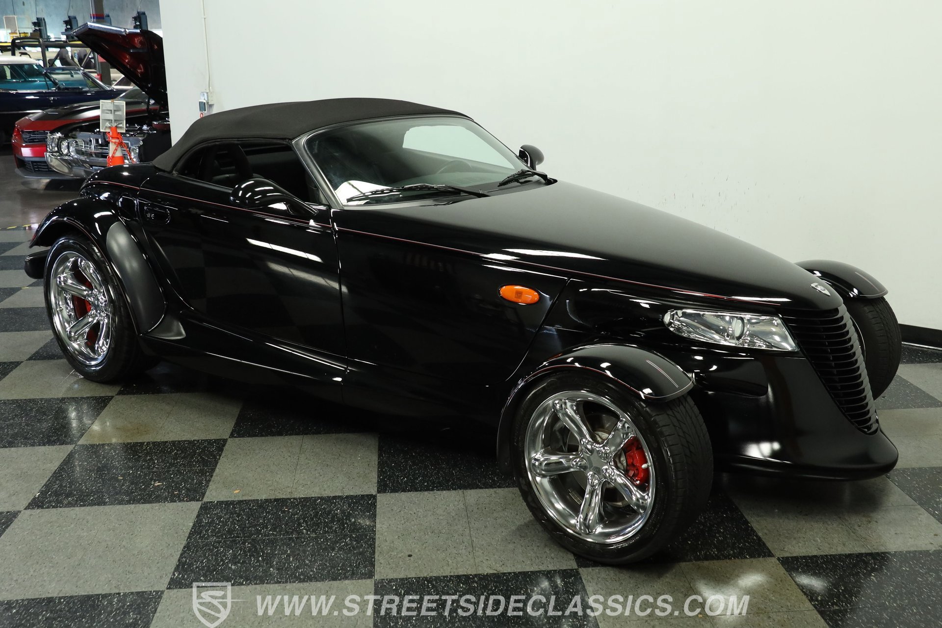 Used 2000 Plymouth Prowler image 13