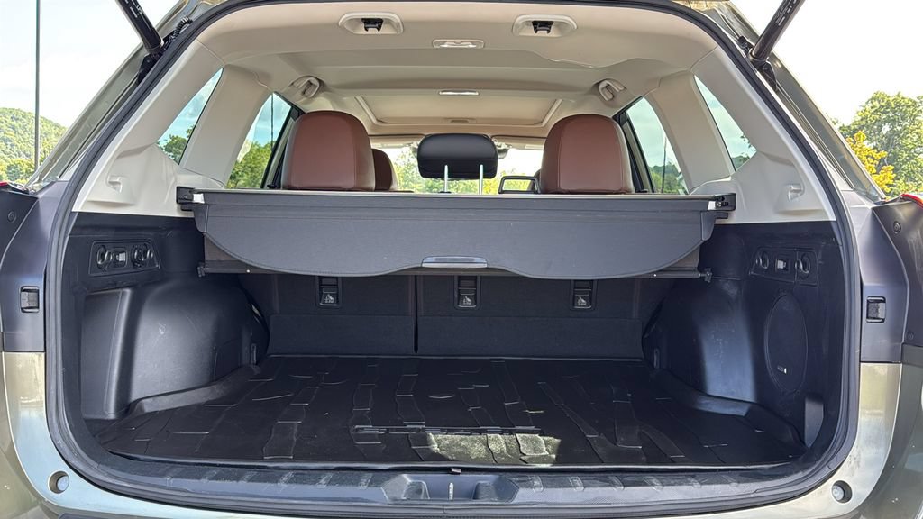 Certified 2023 Subaru Forester Touring AWD/4WD image 27