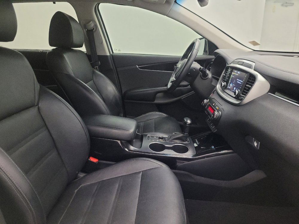 Used 2019 Kia Sorento SX image 21