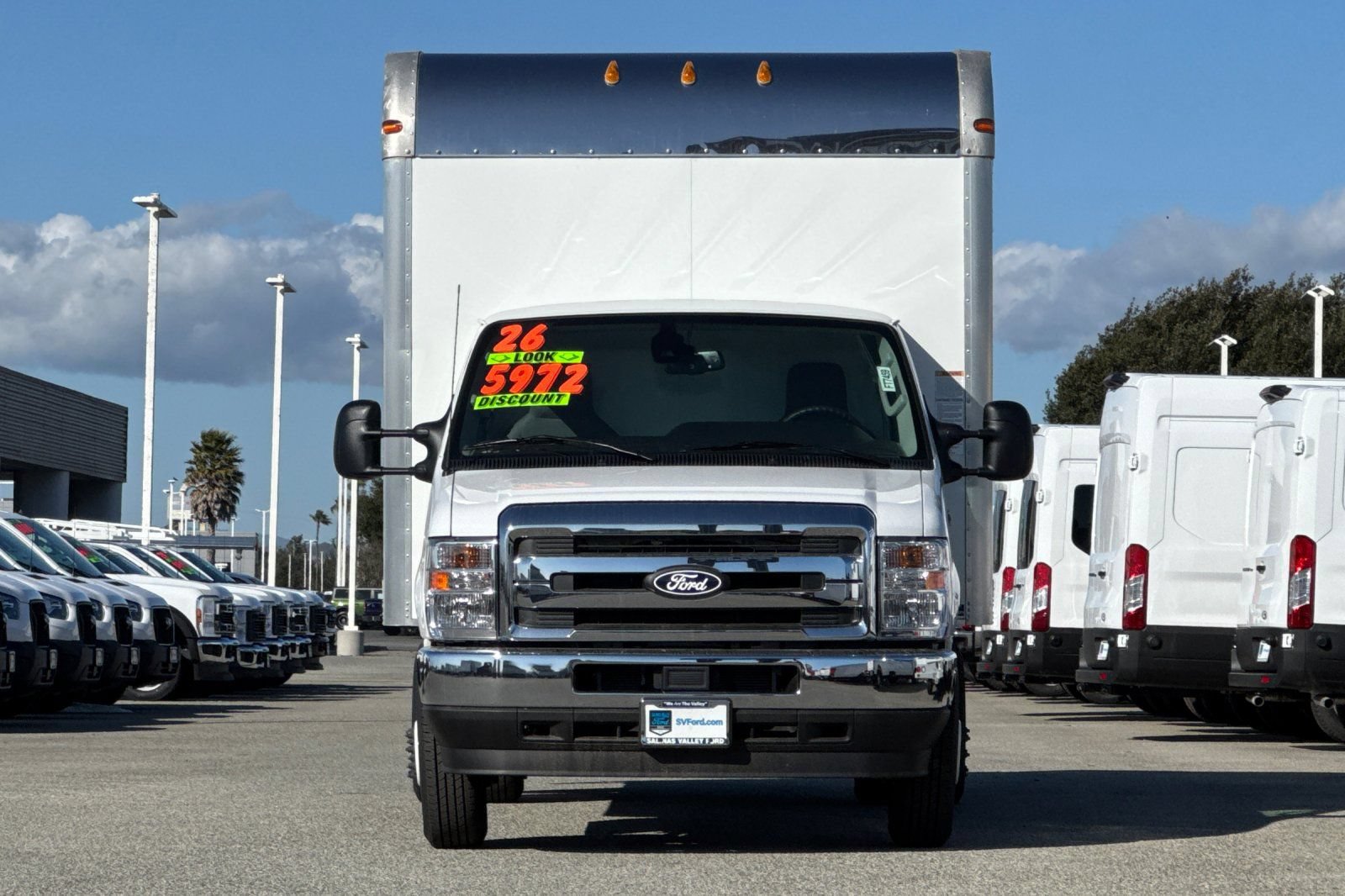 New 2026 Ford E-450 and Econoline 450 Super Duty w/ Interior Upgrade Package RWD image 9