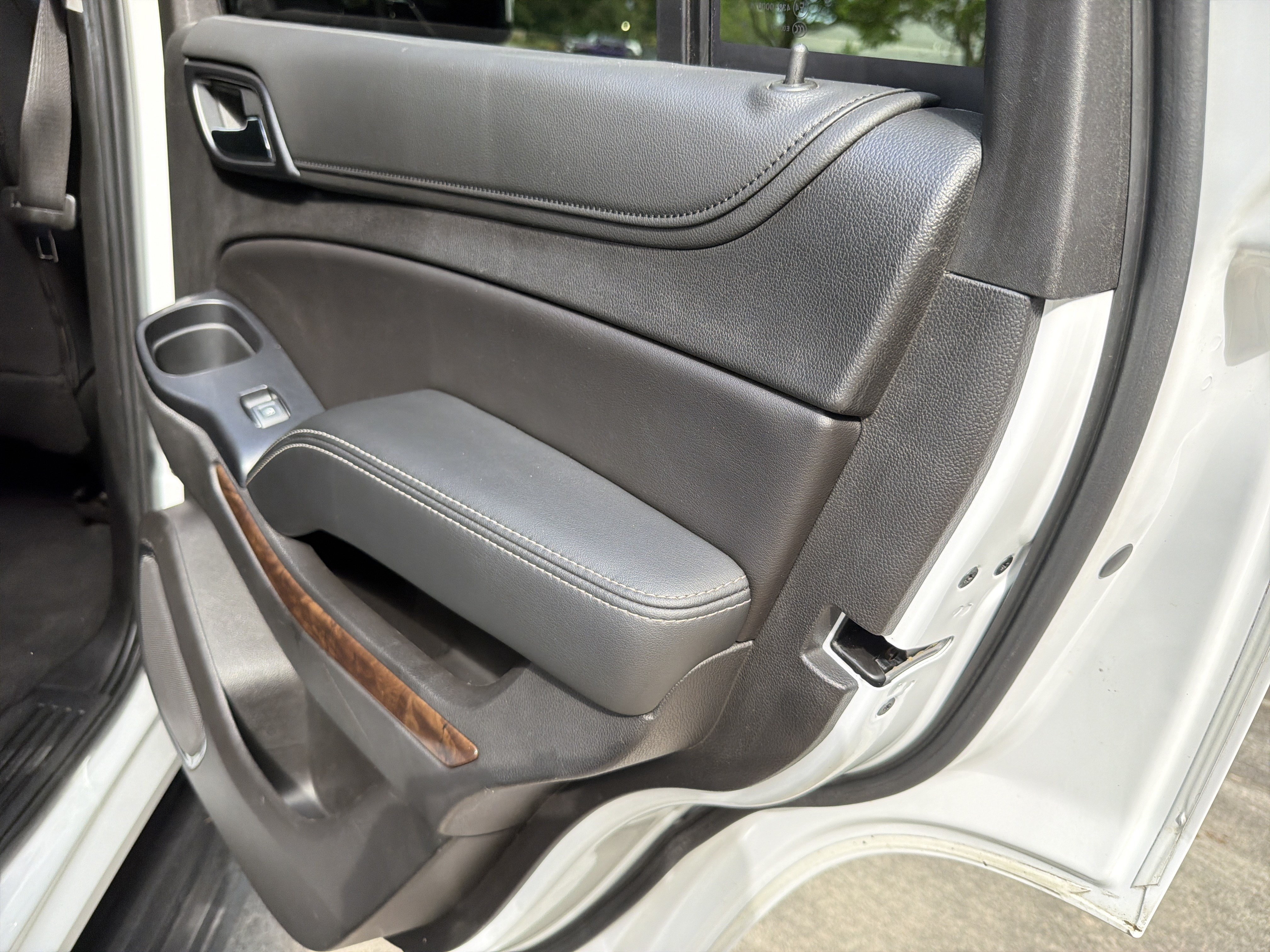 Used 2019 Chevrolet Tahoe LS AWD/4WD image 19