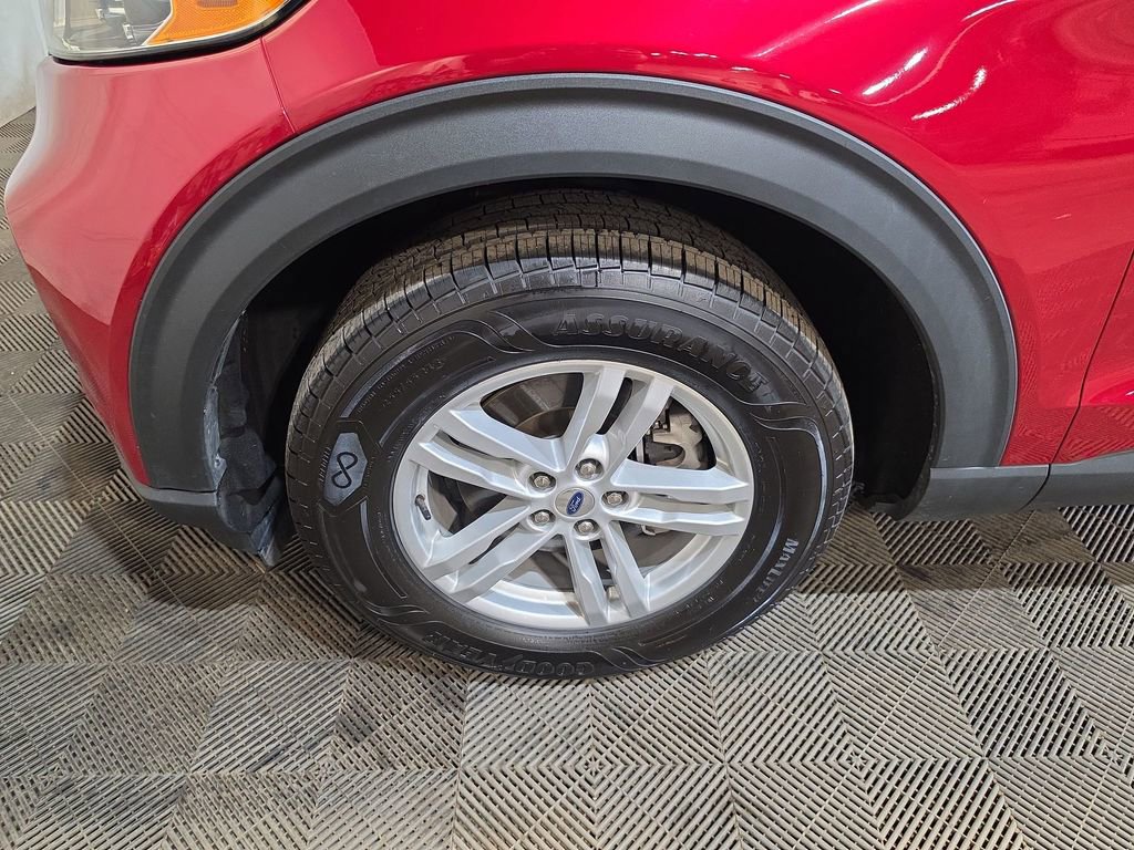 Used 2022 Ford Explorer XLT AWD/4WD image 18