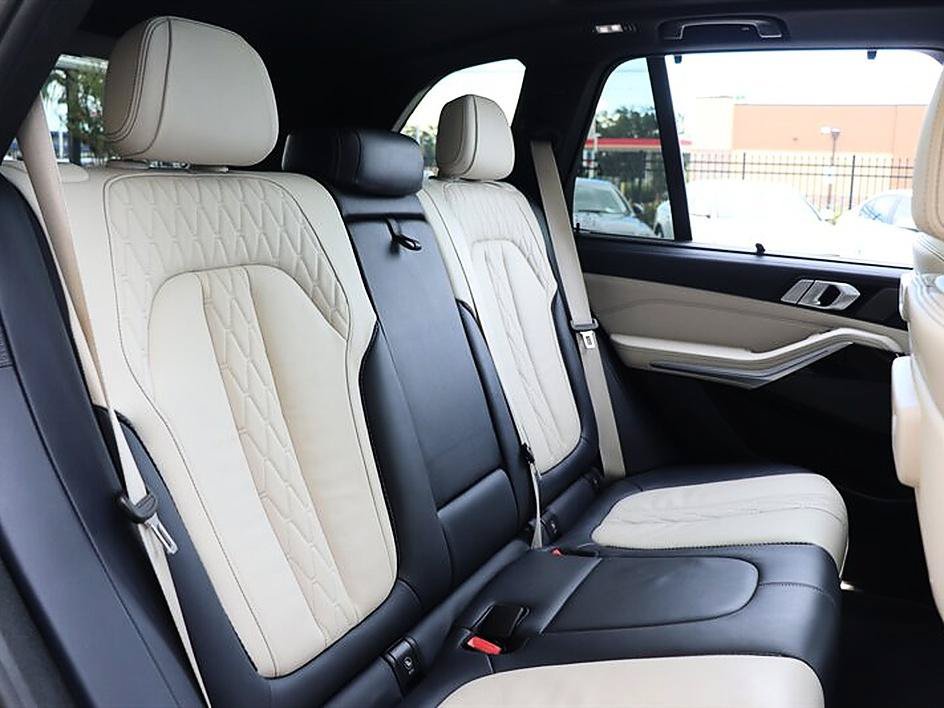 Used 2020 BMW X5 M50i w/ Executive Package AWD/4WD image 14