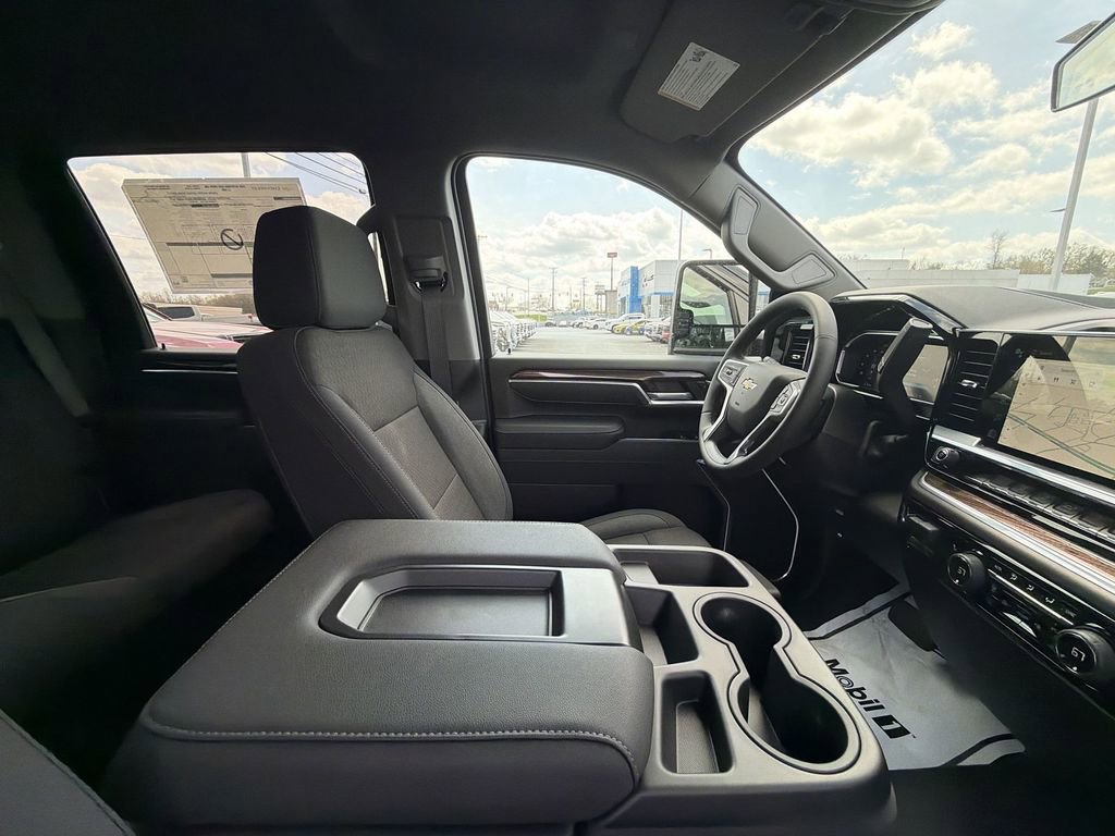 New 2026 Chevrolet Silverado 2500 LT image 15