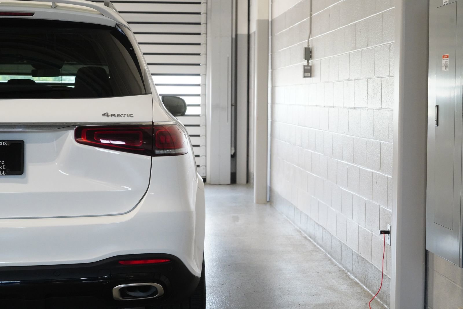 Used 2023 Mercedes-Benz GLS 580 4MATIC image 10