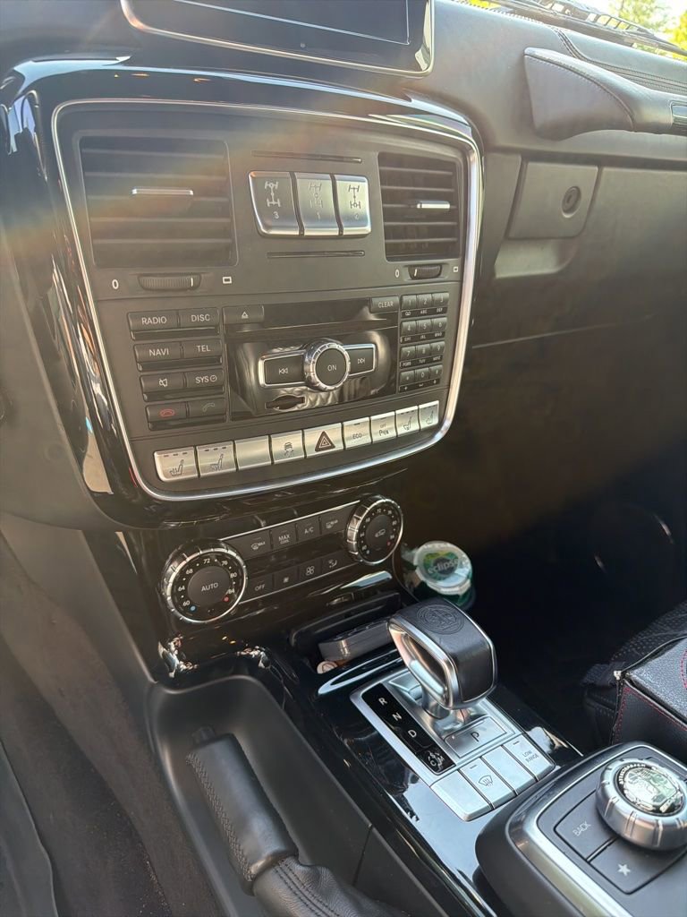 Used 2015 Mercedes-Benz G 63 AMG 4MATIC image 9