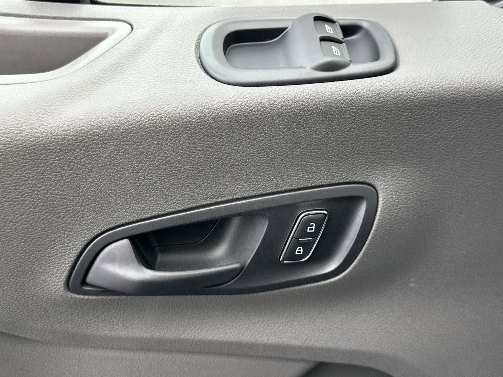 New 2026 Ford Transit 250 148 Medium Roof w/ Load Area Protection Package image 16