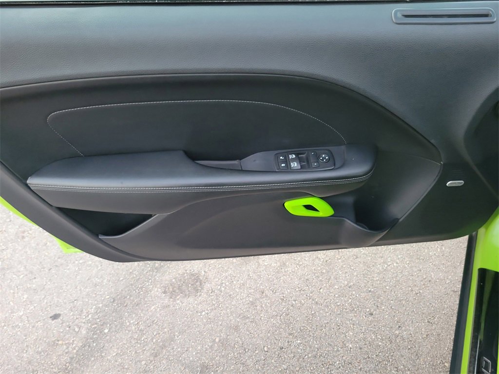 Used 2015 Dodge Challenger R/T Plus image 13