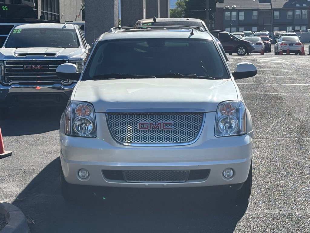 Used 2013 GMC Yukon XL Denali AWD/4WD image 43