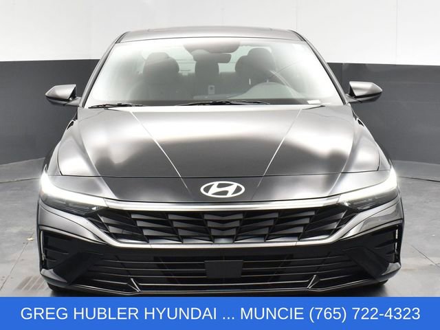 Used 2025 Hyundai Elantra SEL FWD image 16