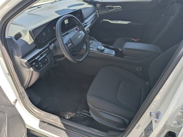 Used 2026 Kia Sportage LX FWD image 9