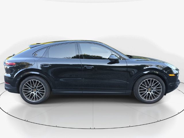 Used 2023 Porsche Cayenne Platinum Edition AWD/4WD image 4
