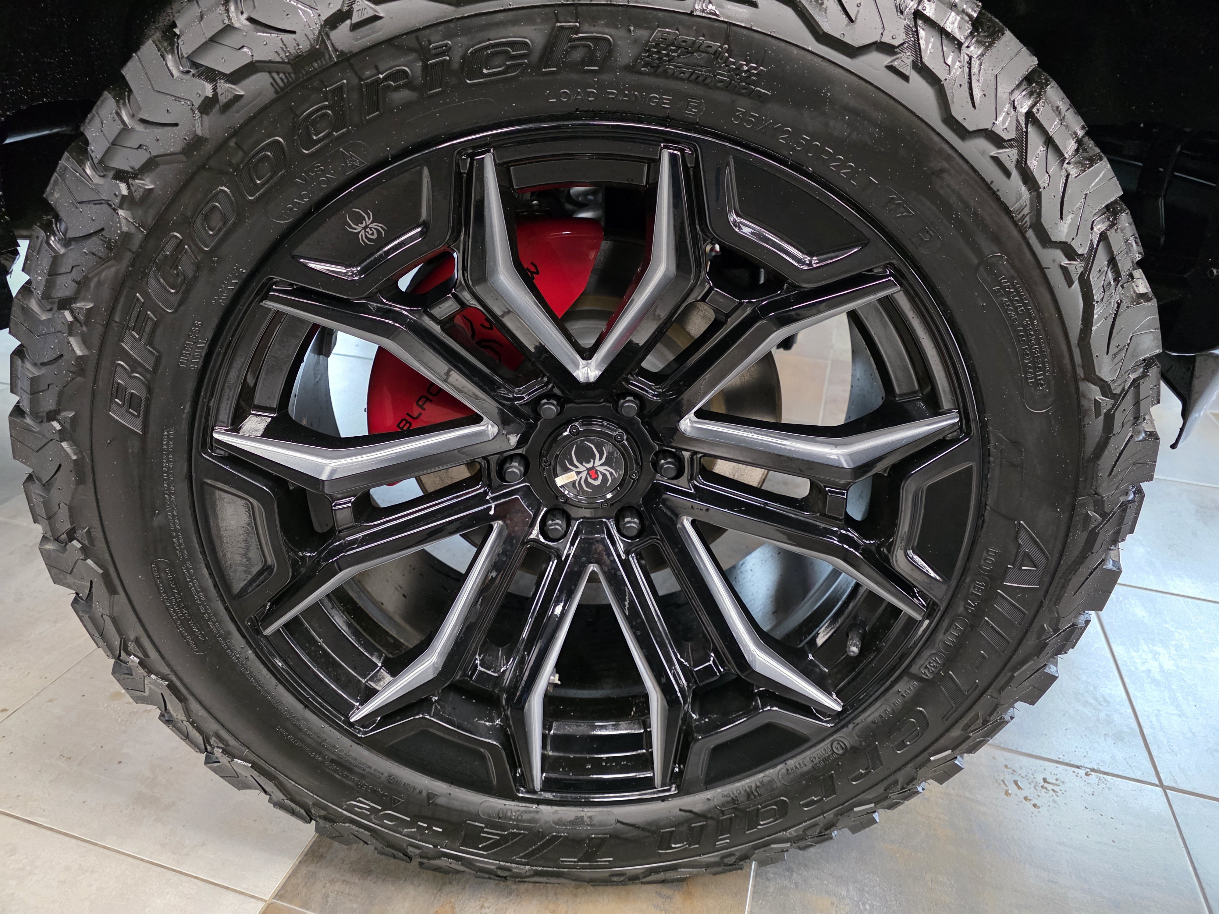 New 2026 RAM 1500 Laramie w/ Night Edition AWD/4WD image 6