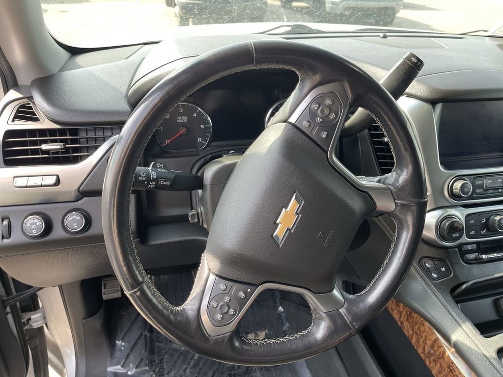 Used 2020 Chevrolet Suburban Premier image 5