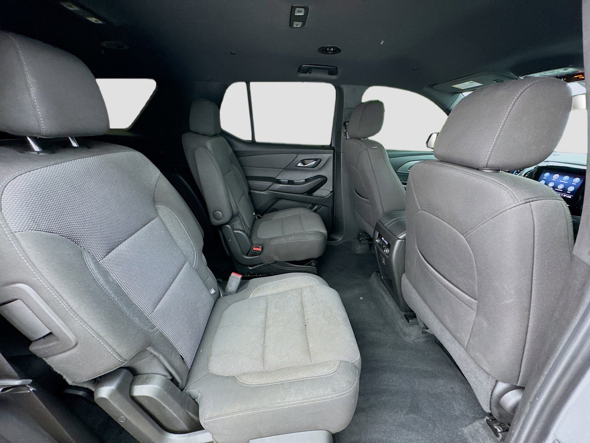 Used 2023 Chevrolet Traverse LT image 19