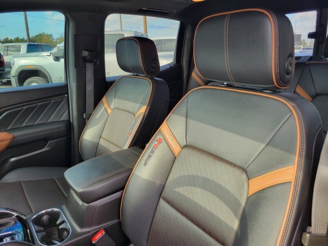 Used 2023 GMC Canyon AT4 w/ AT4 Premium Package image 11