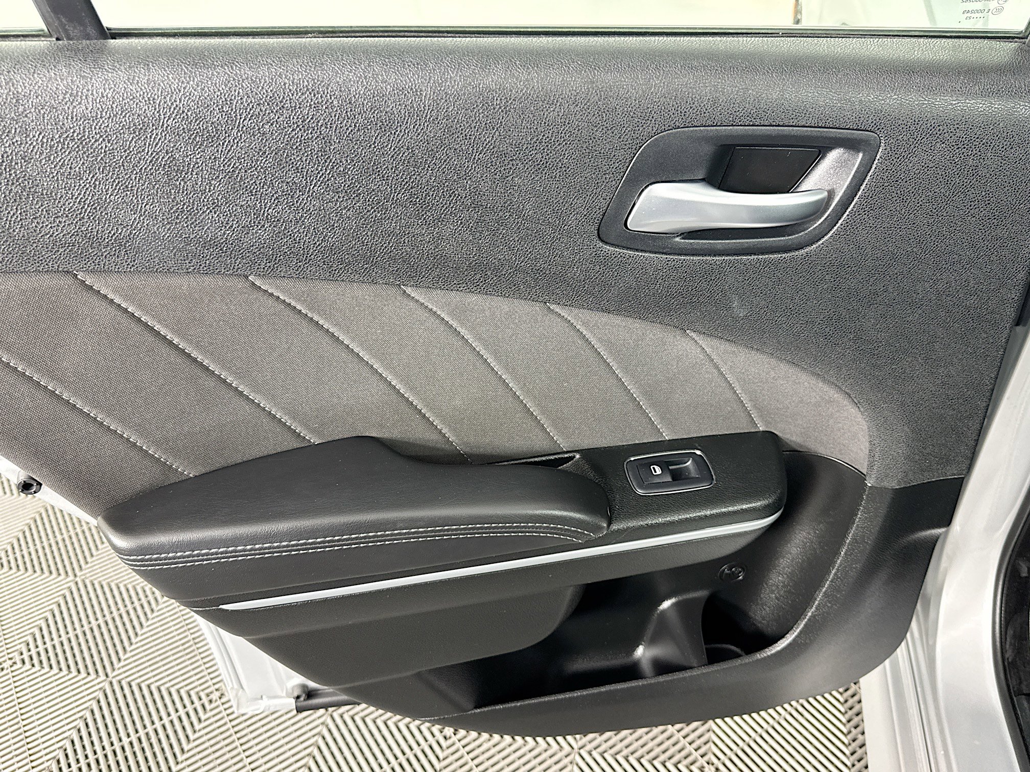 Used 2023 Dodge Charger R/T RWD image 25