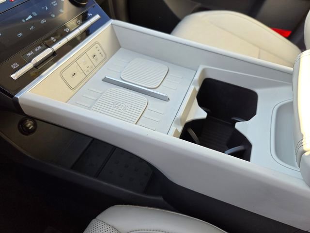 Used 2025 Hyundai Santa Fe SEL FWD image 27