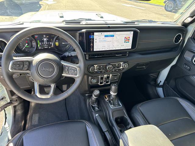 Used 2024 Jeep Wrangler Sahara 4xe w/ Technology Group image 8