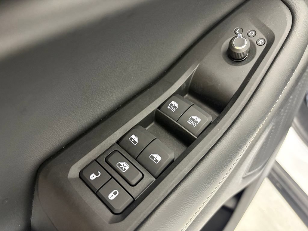 New 2027 Jeep Grand Cherokee Laredo X RWD image 19