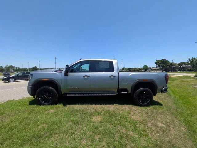 New 2026 GMC Sierra 2500 AT4 w/ AT4 Premium Plus Package AWD/4WD image 6