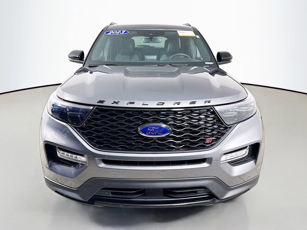 Certified 2023 Ford Explorer ST w/ Equipment Group 401A image 5