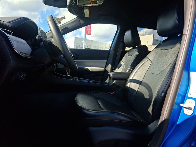 Used 2023 Jeep Compass Limited image 13