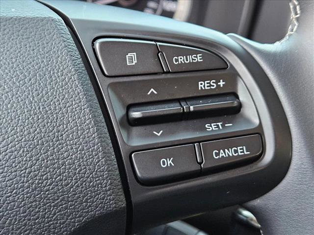 Used 2022 Hyundai Venue SEL w/ Cargo Package image 17