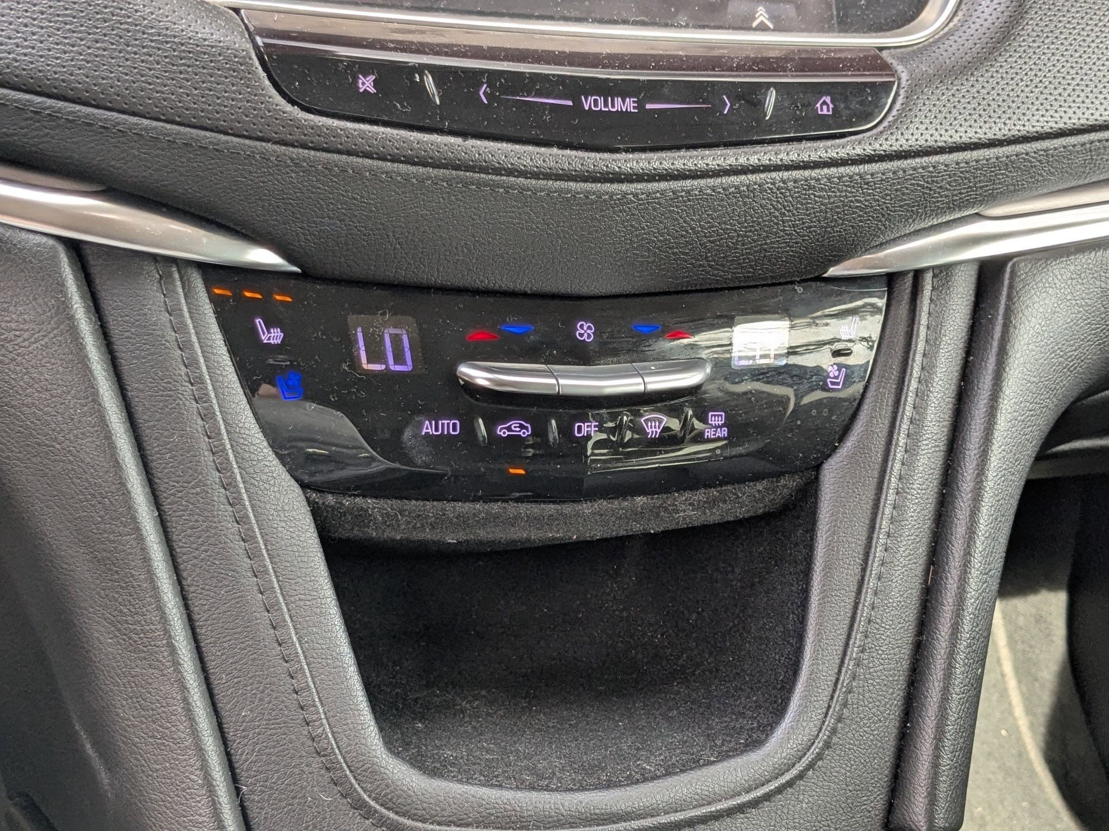 Used 2017 Cadillac XT5 Premium Luxury FWD image 16