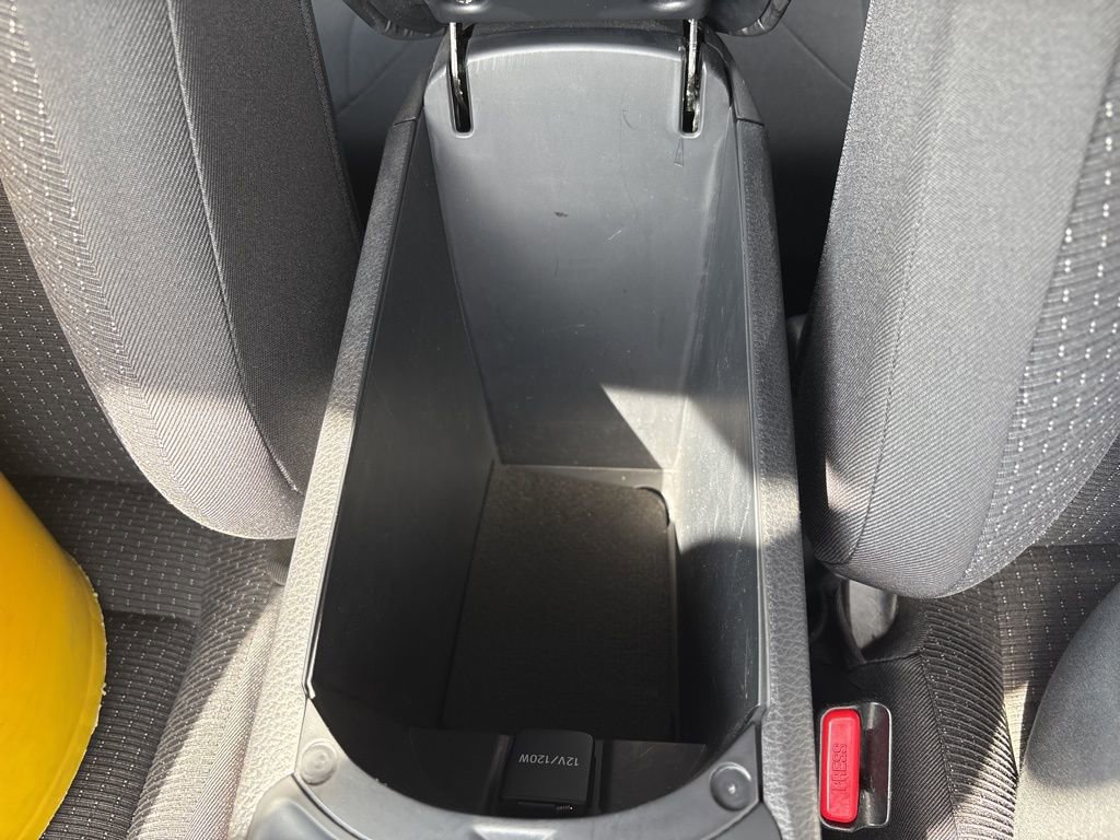 Used 2018 Toyota C-HR XLE image 37