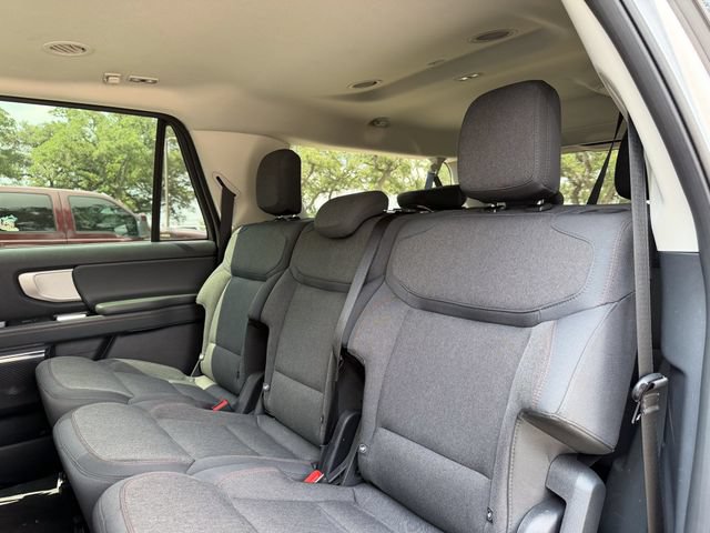 Used 2025 Ford Expedition Max Active RWD image 18