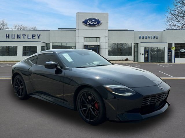 Used 2024 Nissan Z Performance w/ Floor Mat Package RWD image 4