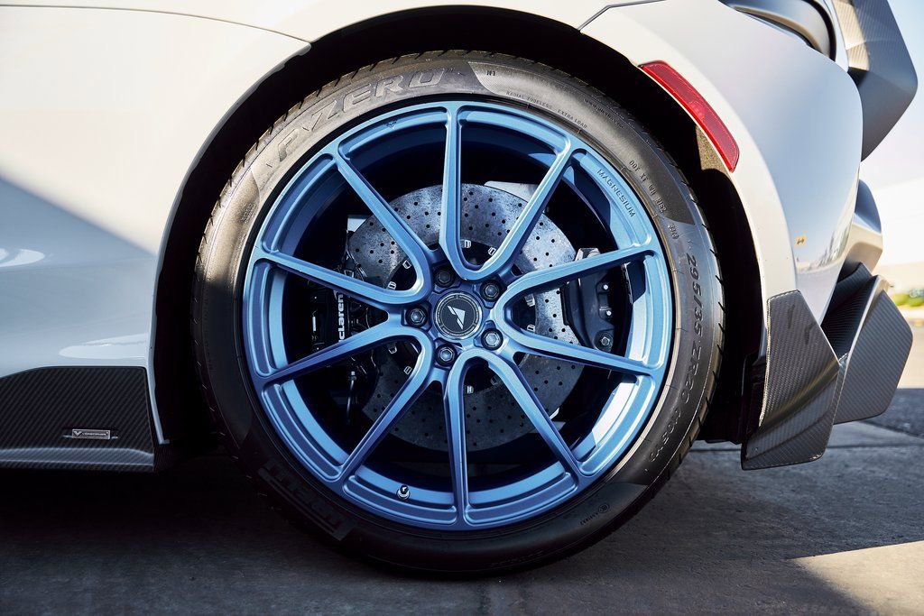 Used 2023 McLaren Artura RWD image 29