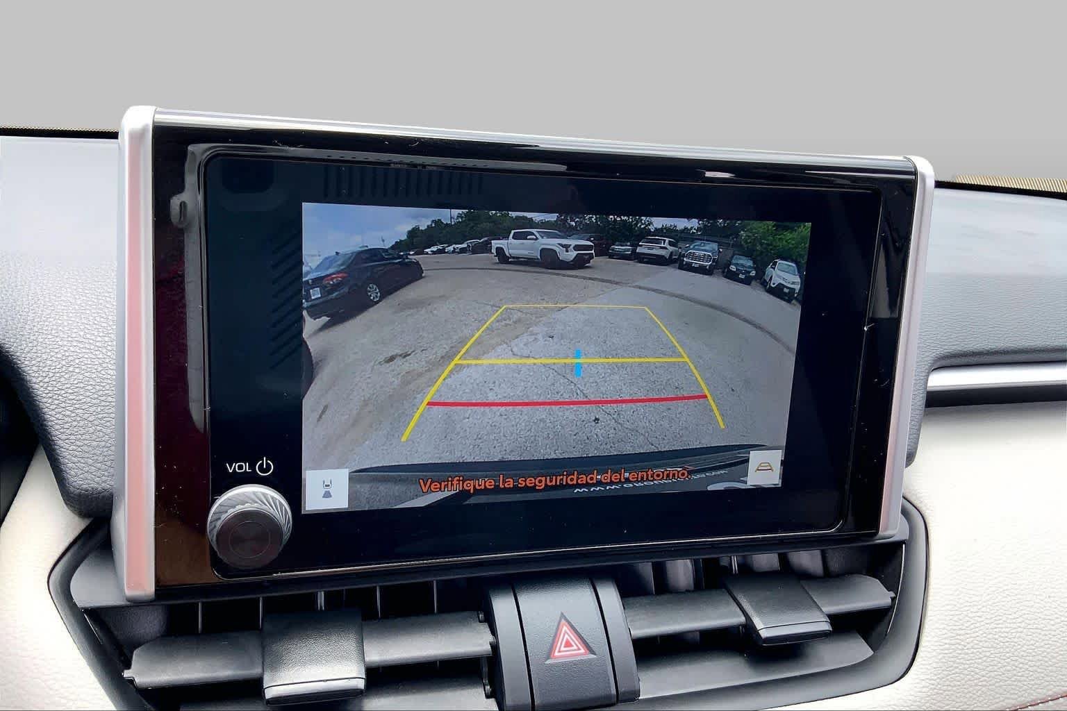 Used 2025 Toyota RAV4 XLE w/ Convenience Package FWD image 27