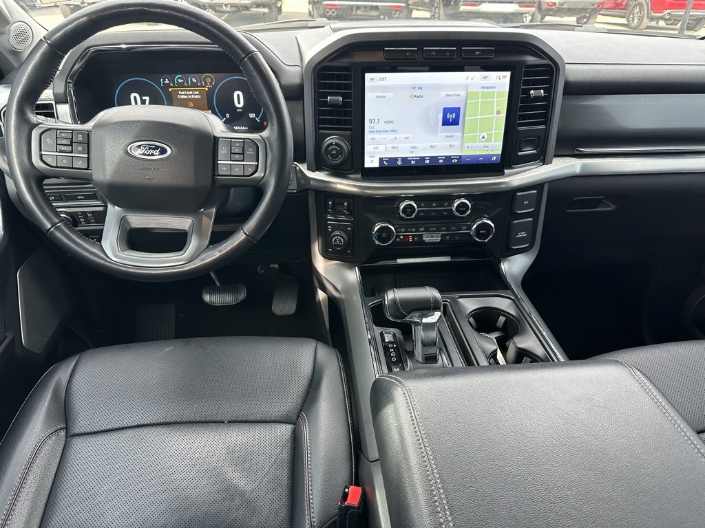 Used 2022 Ford F150 Lariat w/ Equipment Group 502A High image 4