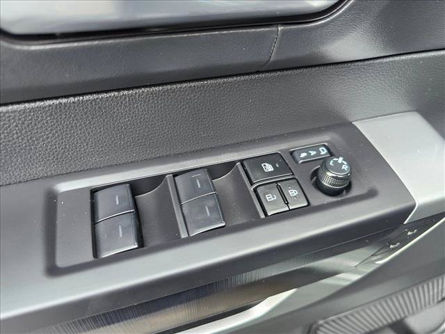 Used 2024 Toyota Tundra Platinum AWD/4WD image 18