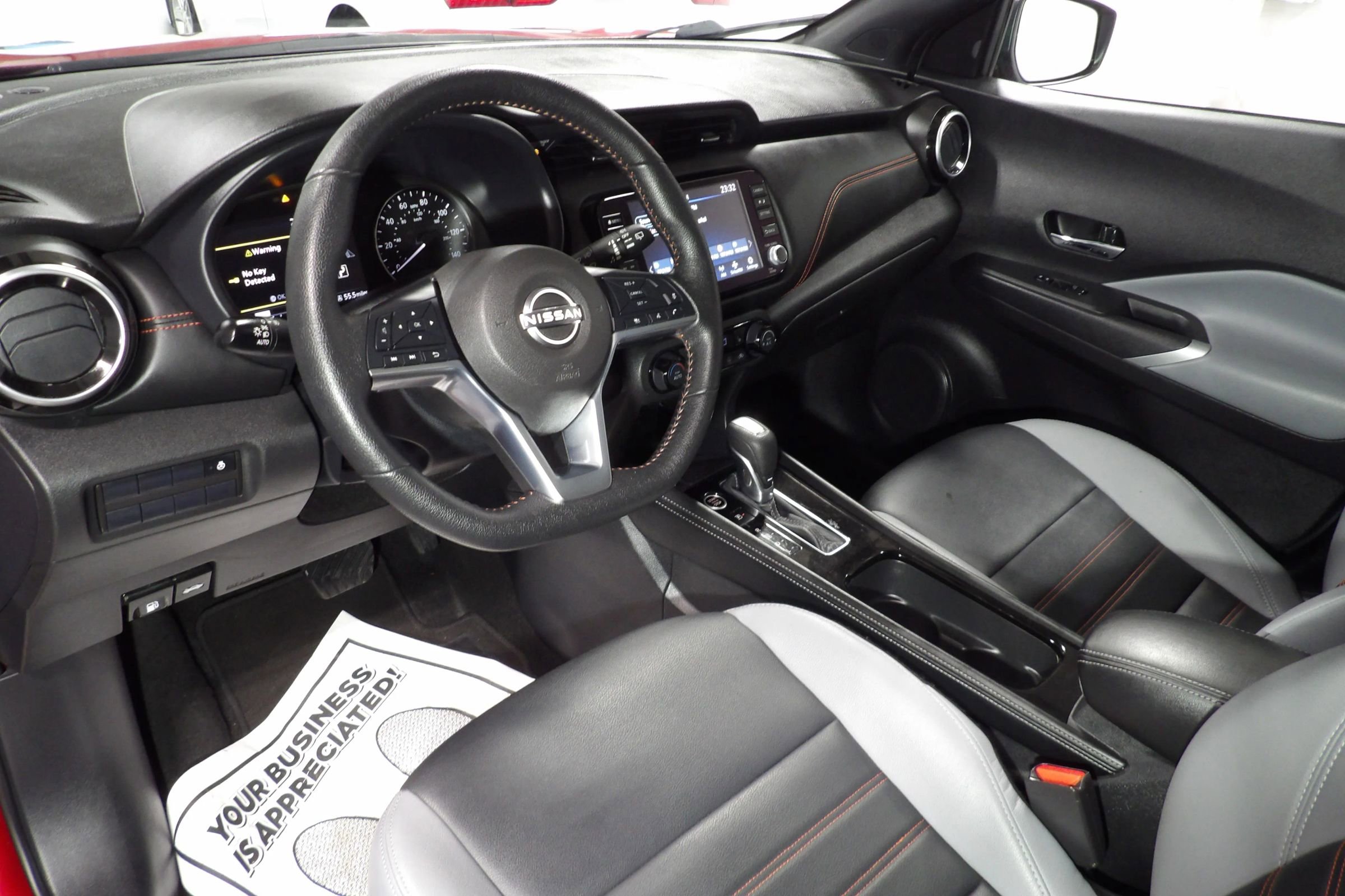 Used 2024 Nissan Kicks SR w/ SR Premium Package image 10