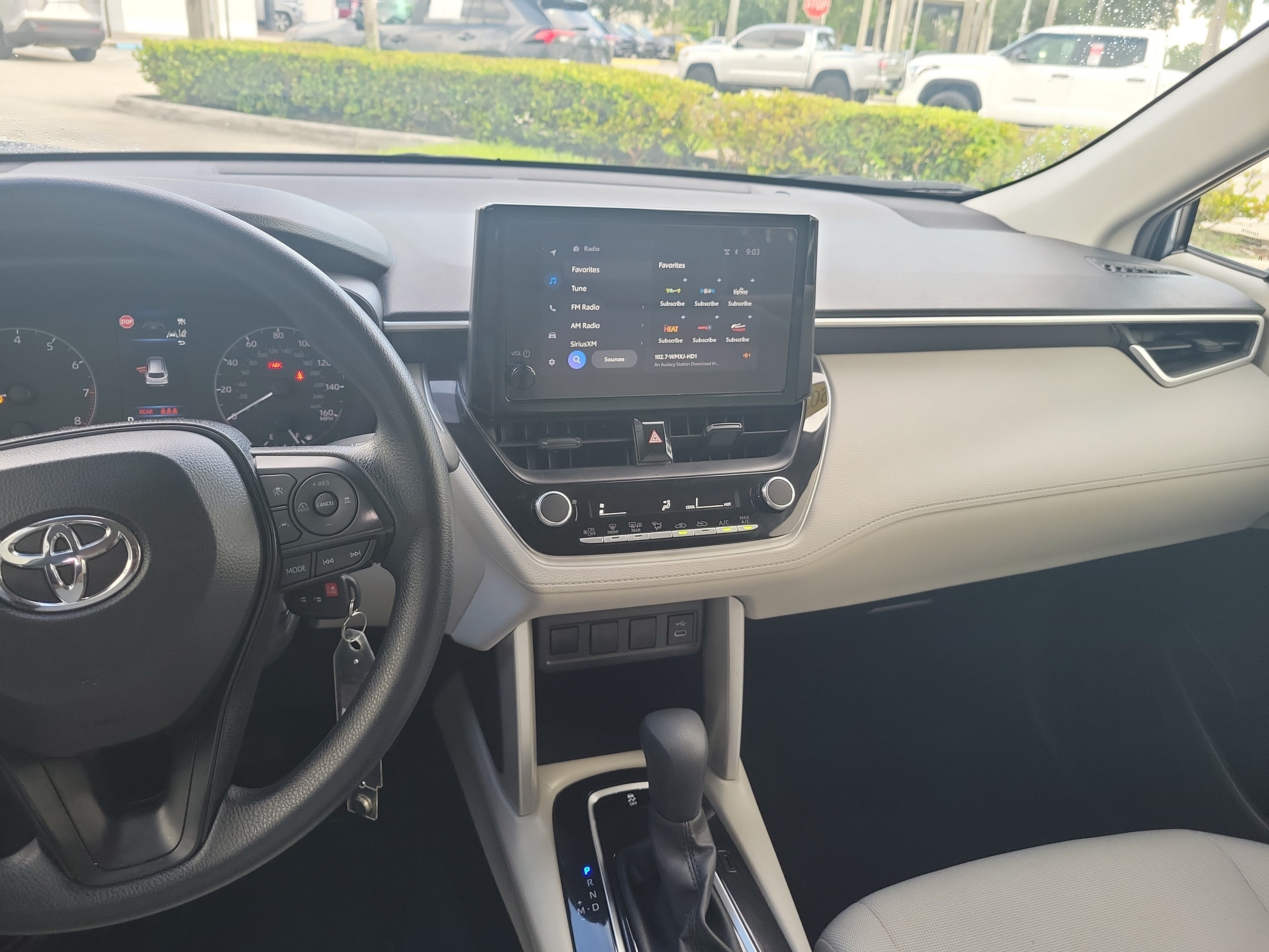 Certified 2024 Toyota Corolla Cross L FWD image 17