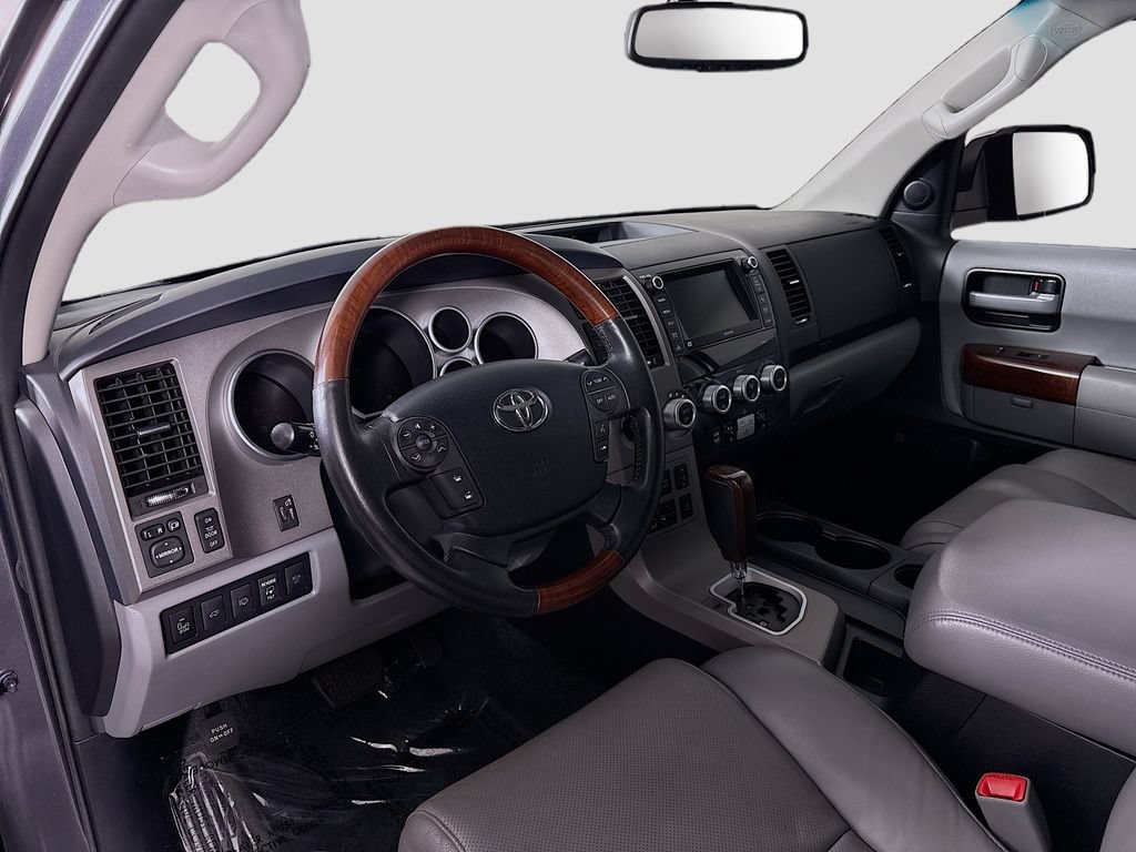 Used 2013 Toyota Sequoia Platinum AWD/4WD image 9
