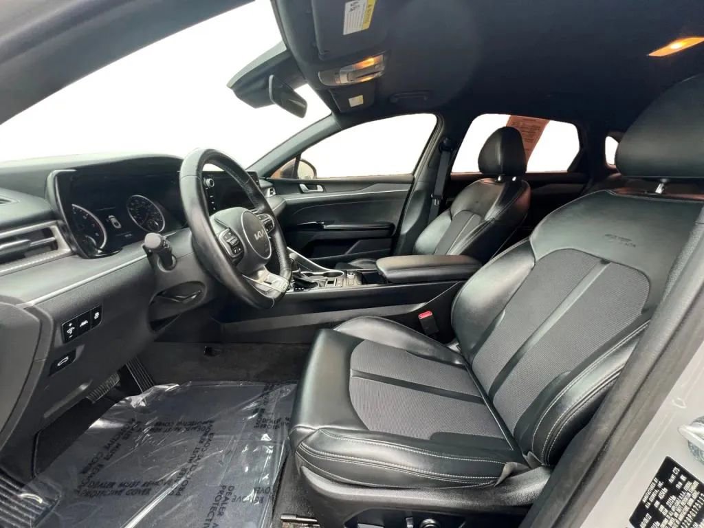Used 2023 Kia K5 GT-Line image 9
