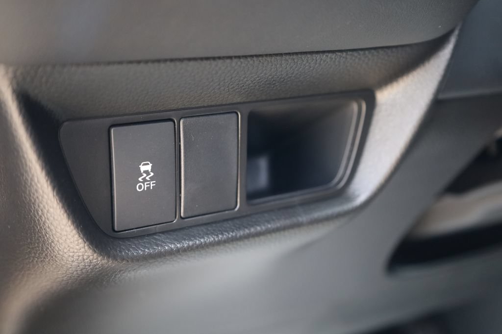 New 2027 Honda HR-V LX image 14