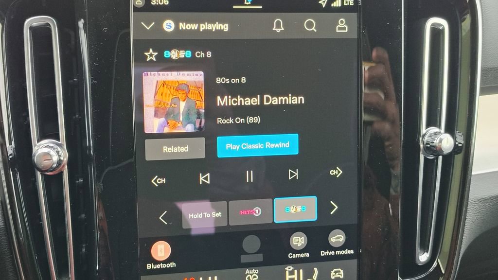 New 2026 Volvo XC40 B5 Ultra w/ Climate Package image 21