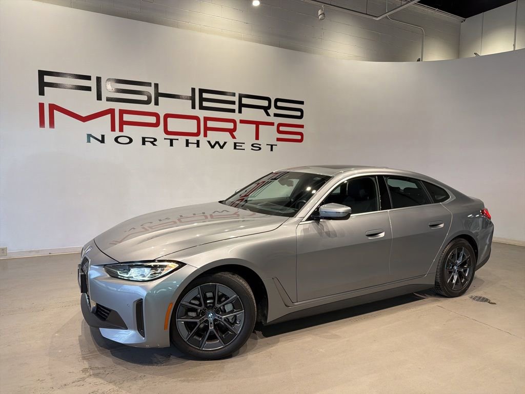 Used 2023 BMW i4 eDrive40 w/ Premium Package image 7