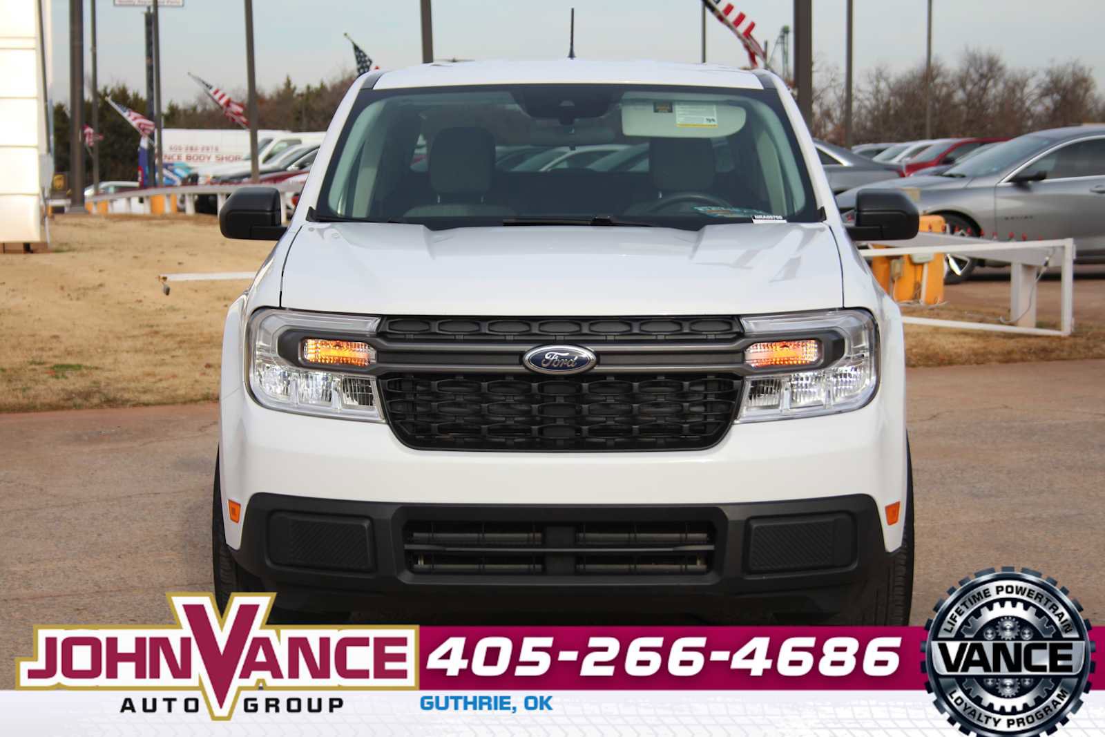 Used 2022 Ford Maverick XLT image 2