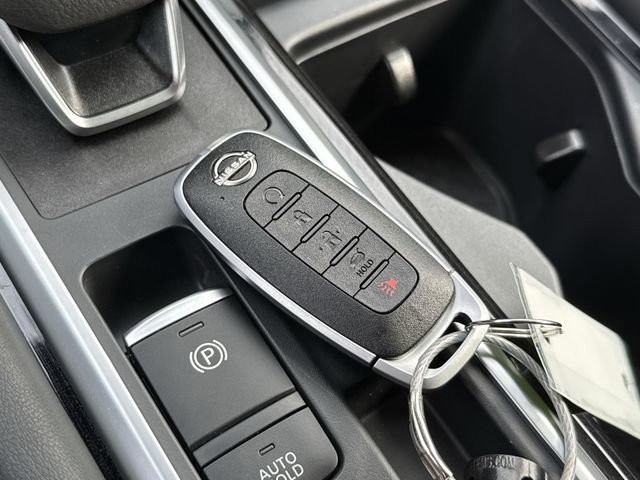 Used 2025 Nissan Pathfinder SL w/ SL Premium Package image 31