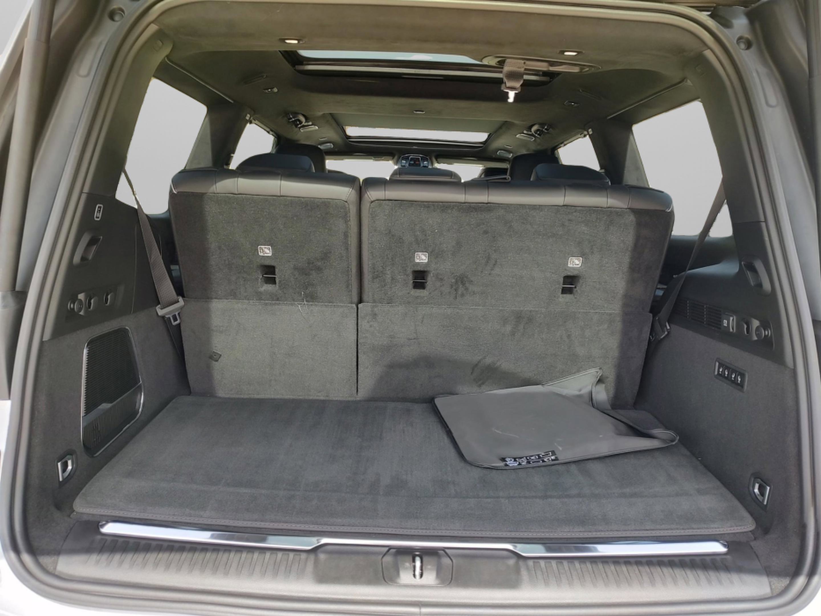 New 2025 Jeep Grand Wagoneer Series II Obsidian w/ Quick Order Packagew 28T image 33