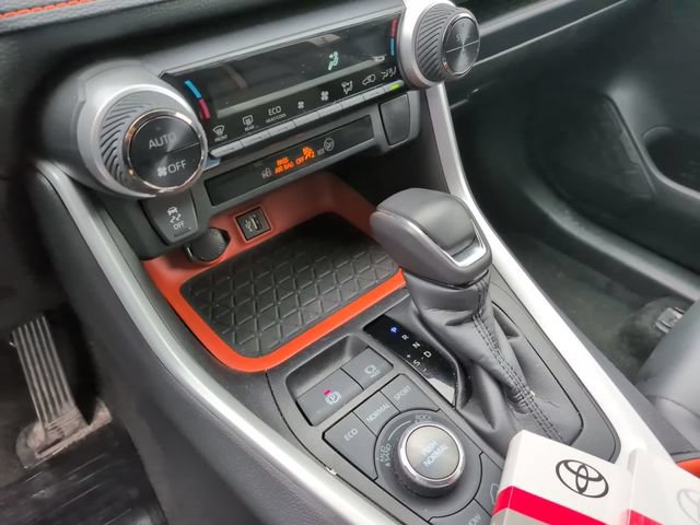 Used 2024 Toyota RAV4 Adventure AWD/4WD image 19