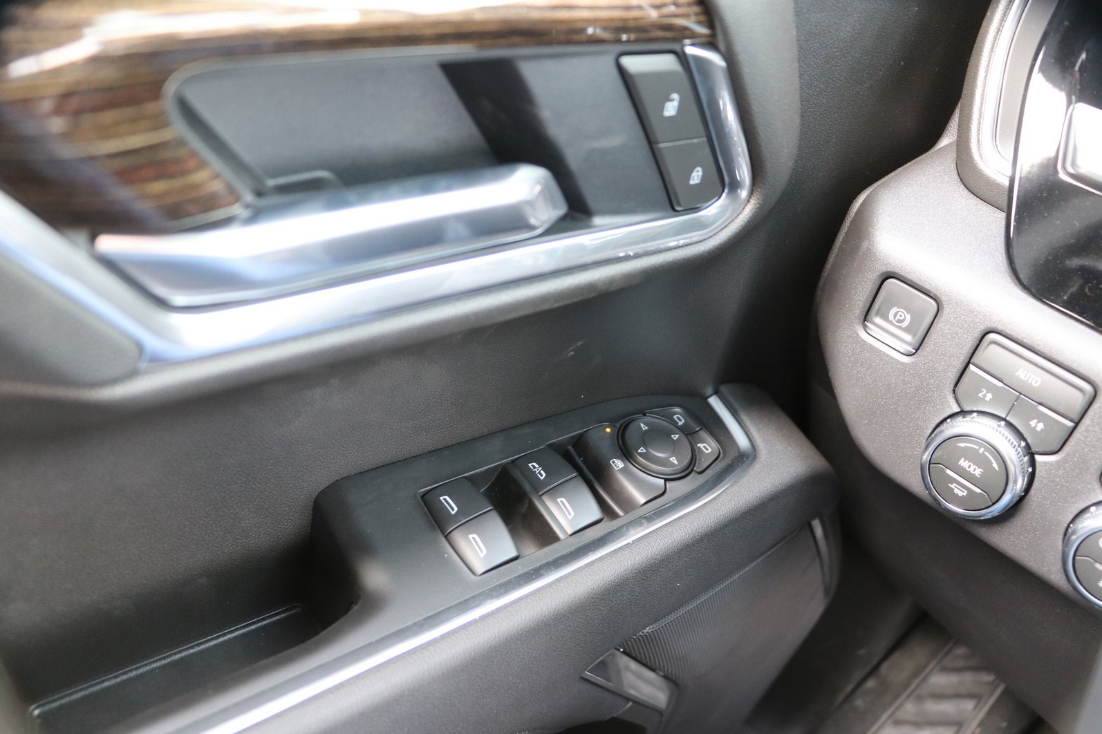 New 2026 GMC Sierra 1500 Elevation AWD/4WD image 11